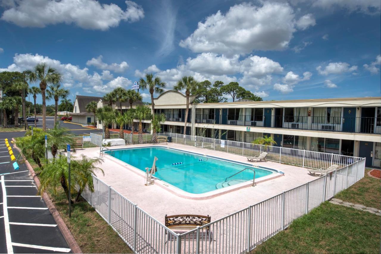 Bayside Inn Pinellas Park - Clearwater Екстериор снимка
