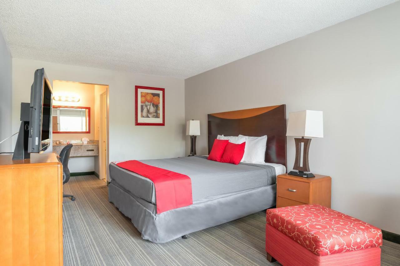 Bayside Inn Pinellas Park - Clearwater Екстериор снимка