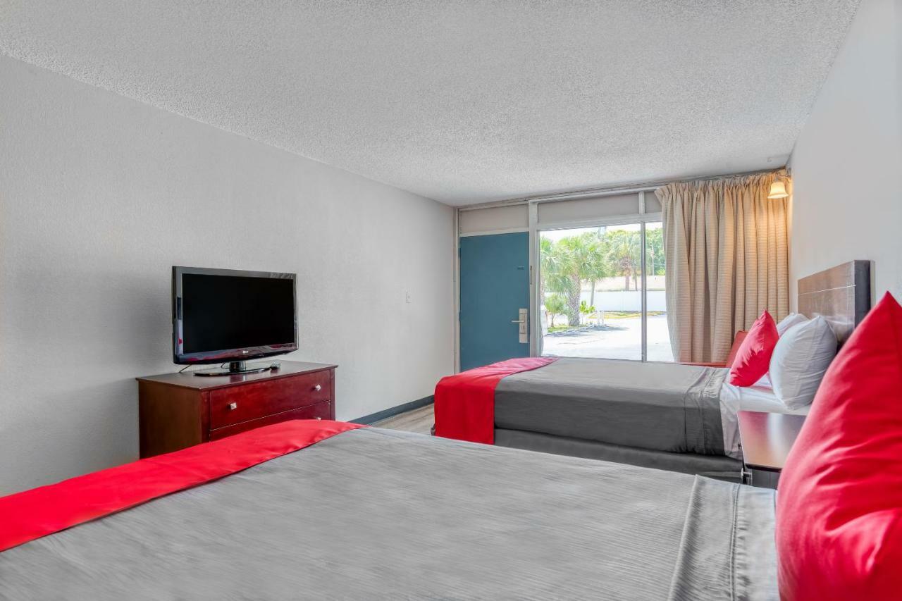 Bayside Inn Pinellas Park - Clearwater Екстериор снимка