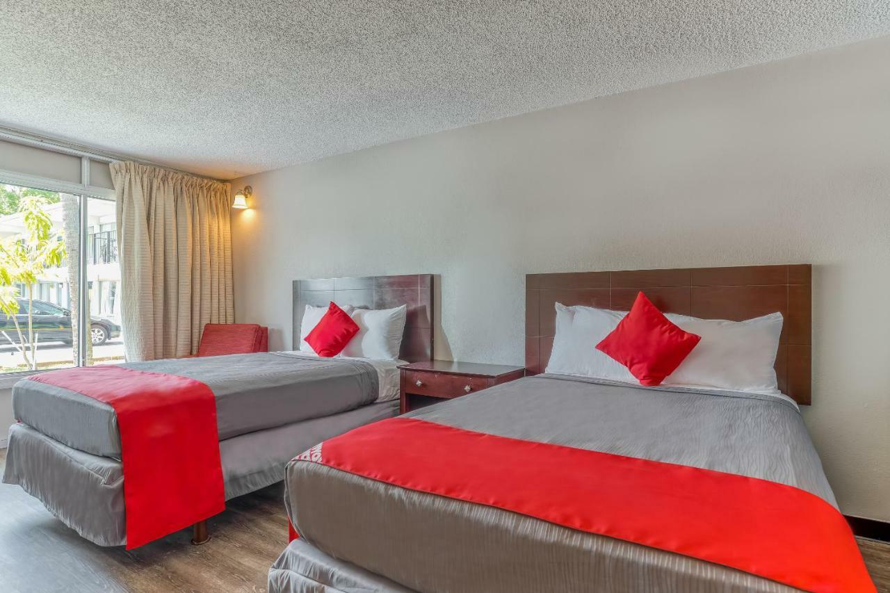 Bayside Inn Pinellas Park - Clearwater Екстериор снимка