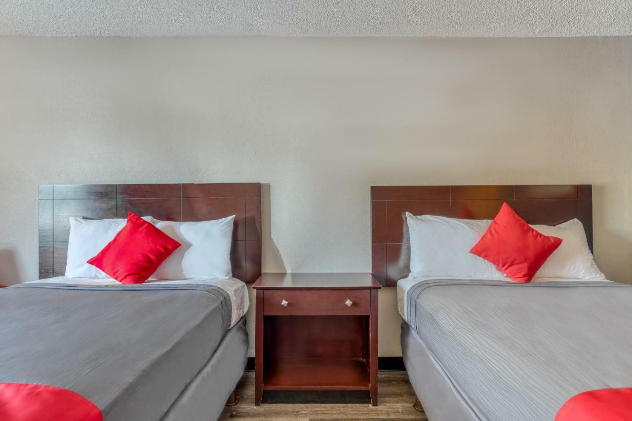 Bayside Inn Pinellas Park - Clearwater Екстериор снимка