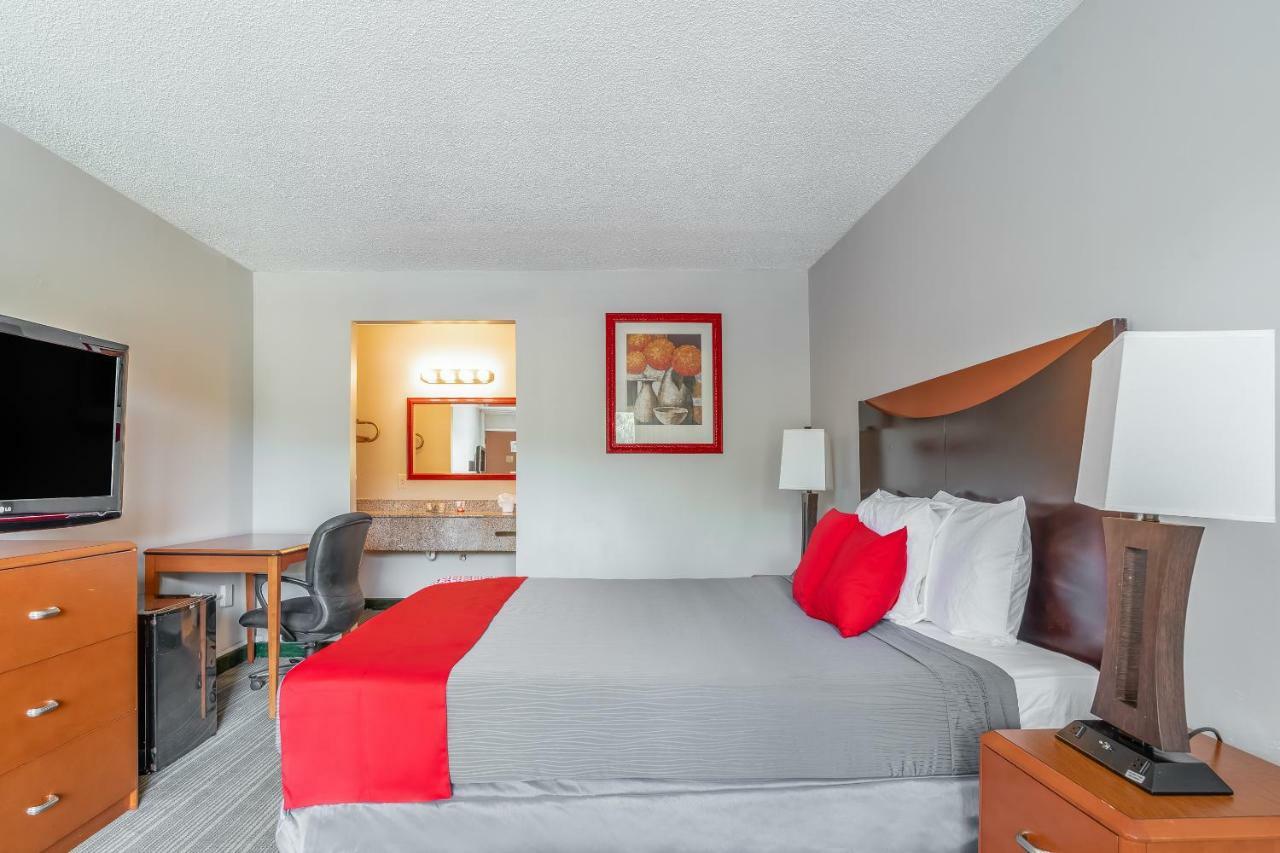 Bayside Inn Pinellas Park - Clearwater Екстериор снимка